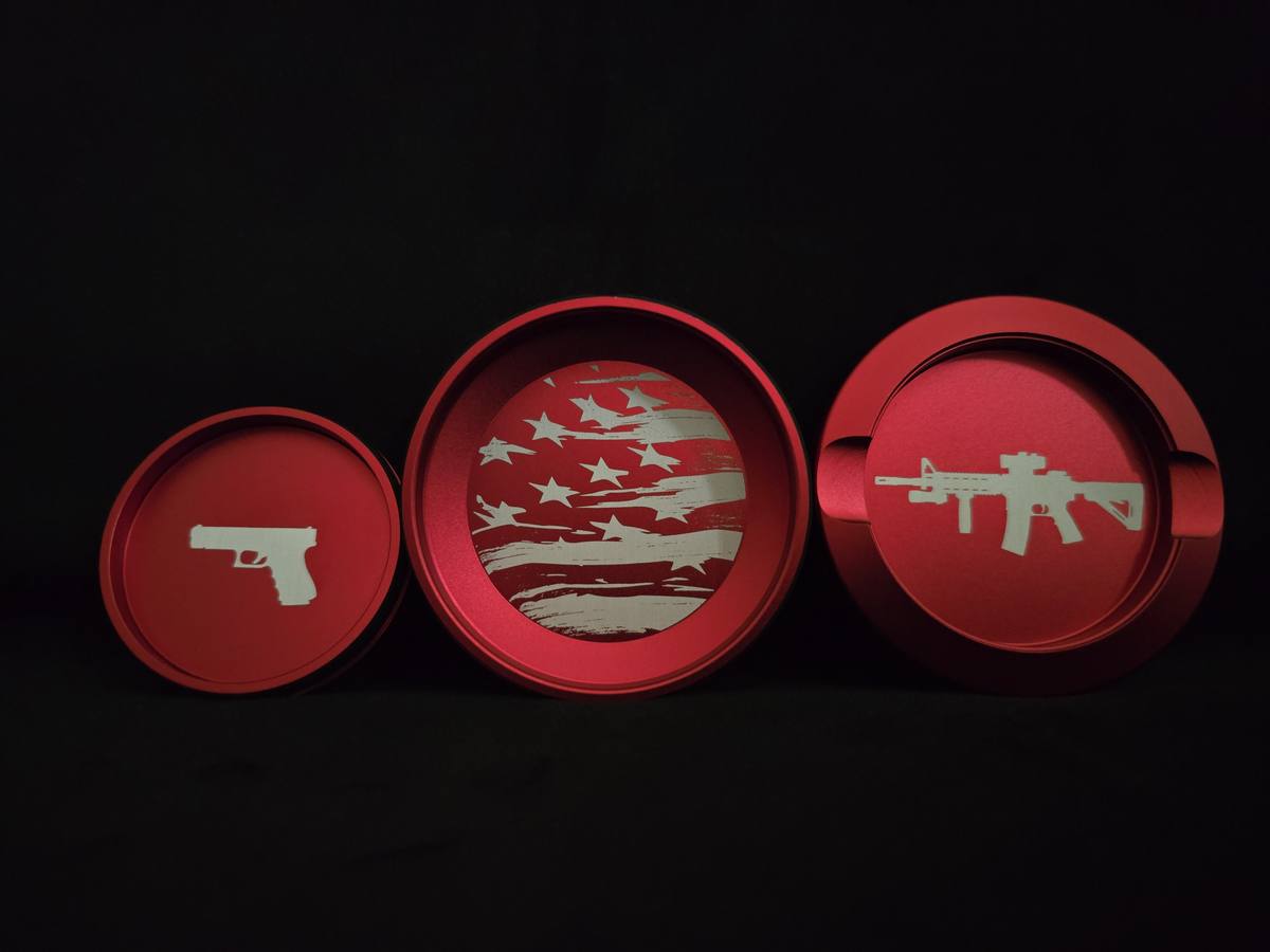 Red 1776 We The People Skull can — lid emblems and stars-and-stripes inside