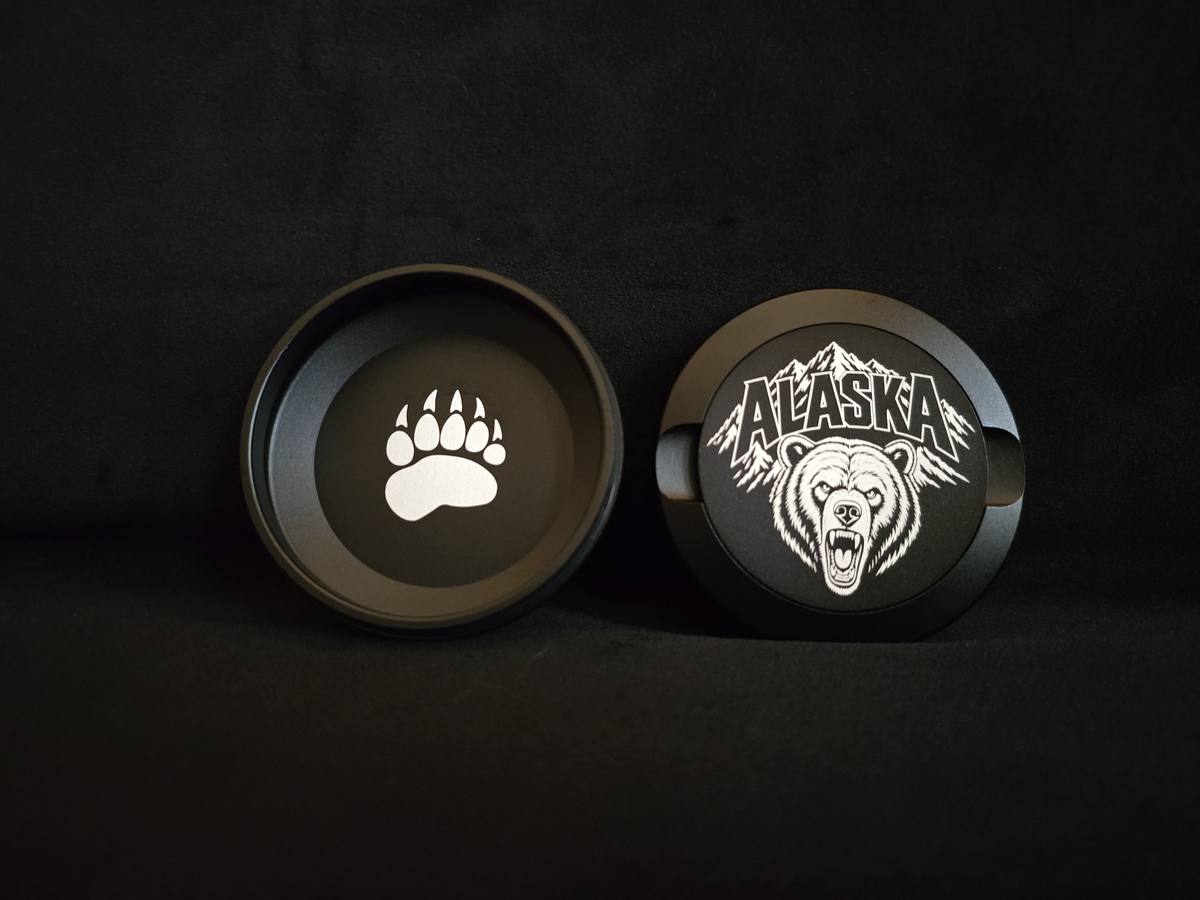 Black Alaska Grizzly Bear can — paw print inside and bear front